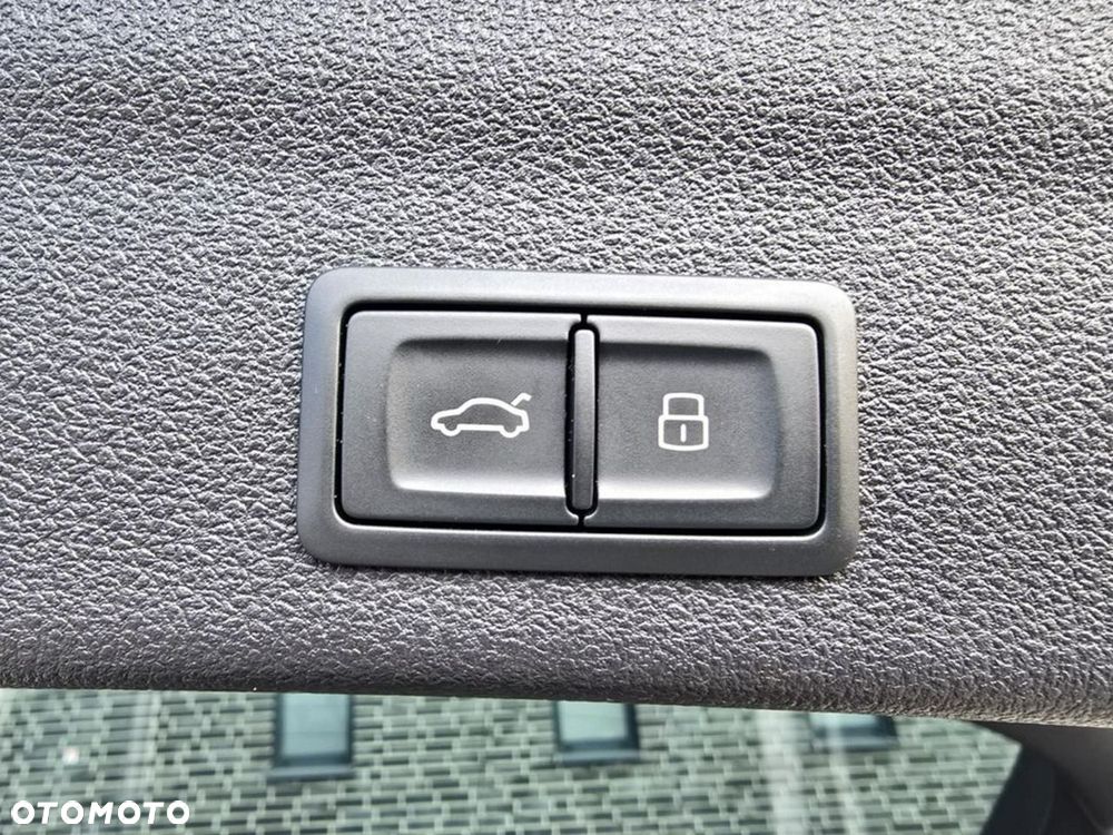 Audi A6 Avant 40 TDI quattro S tronic sport - 18
