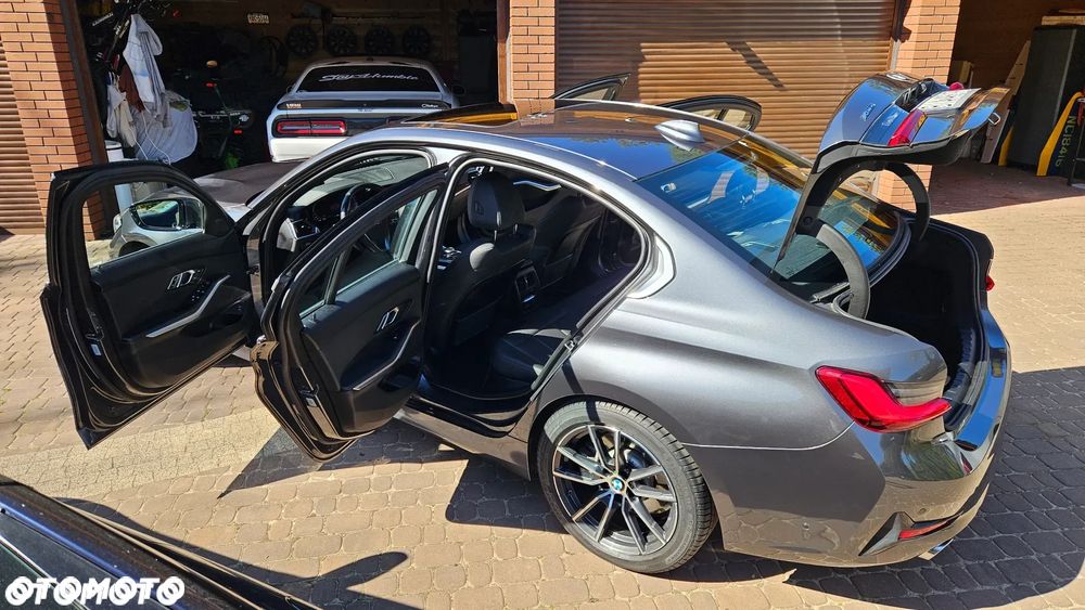 BMW Seria 3 330i xDrive M Sport sport - 14