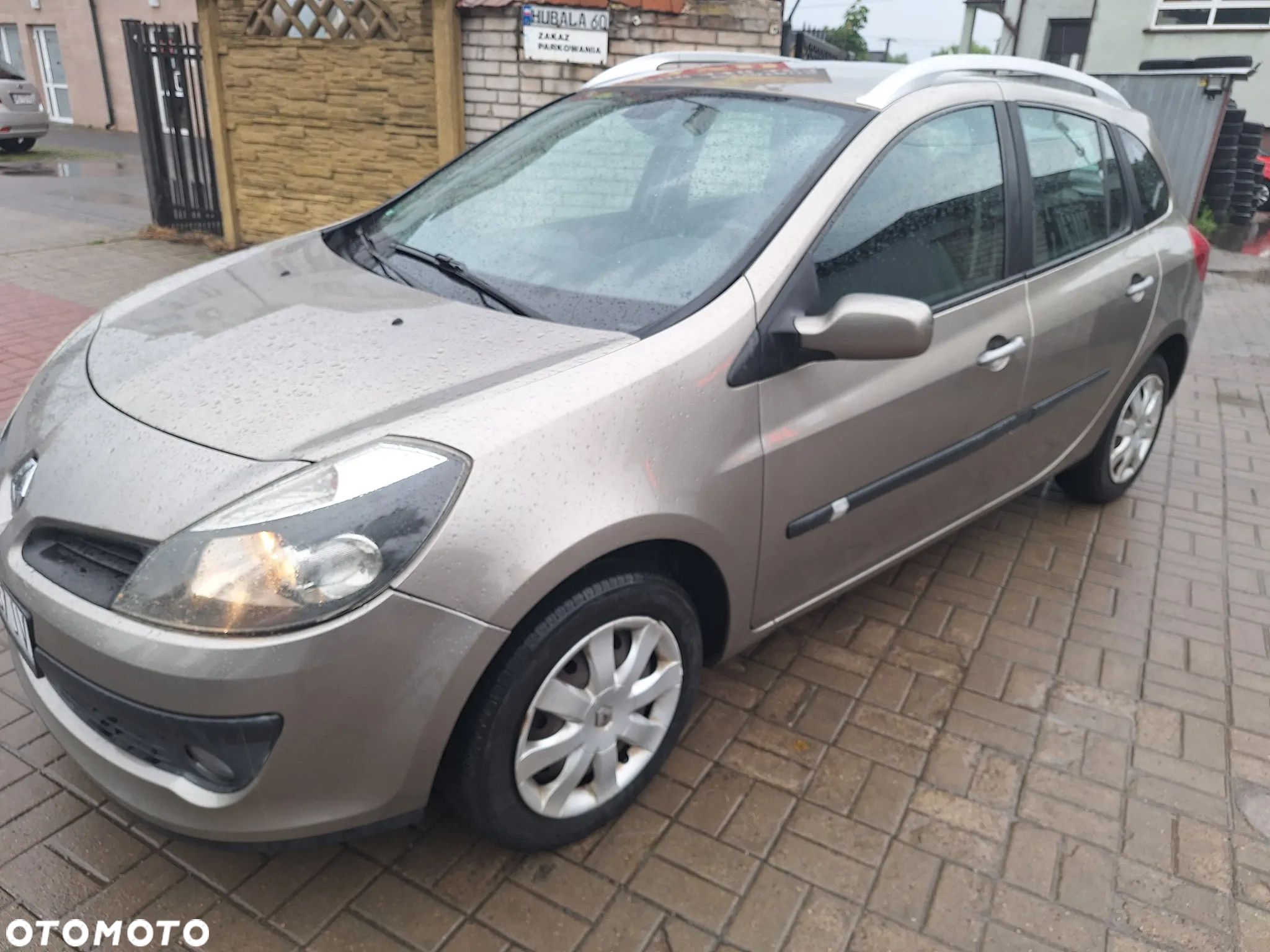 Renault Clio 1.2 TCE Authentique - 1