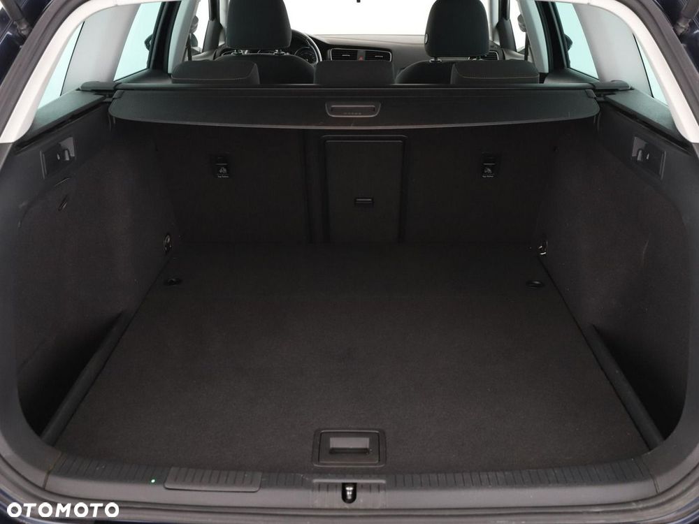 Volkswagen Golf 2.0 TDI (BlueMotion Technology) Comfortline - 21