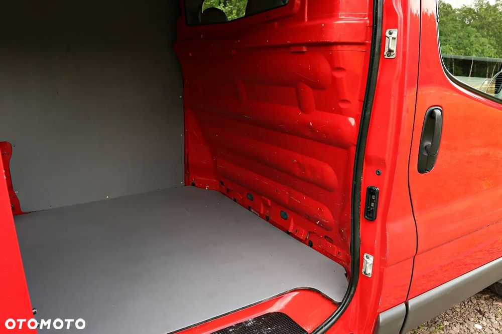 Opel Vivaro - 25