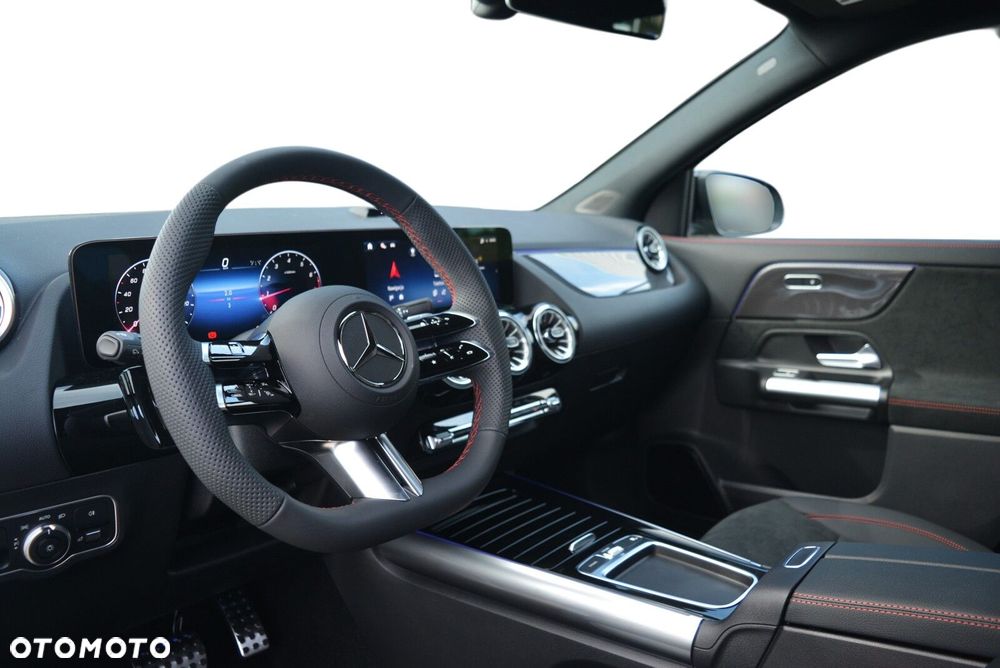Mercedes-Benz GLA 200 AMG Line - 7