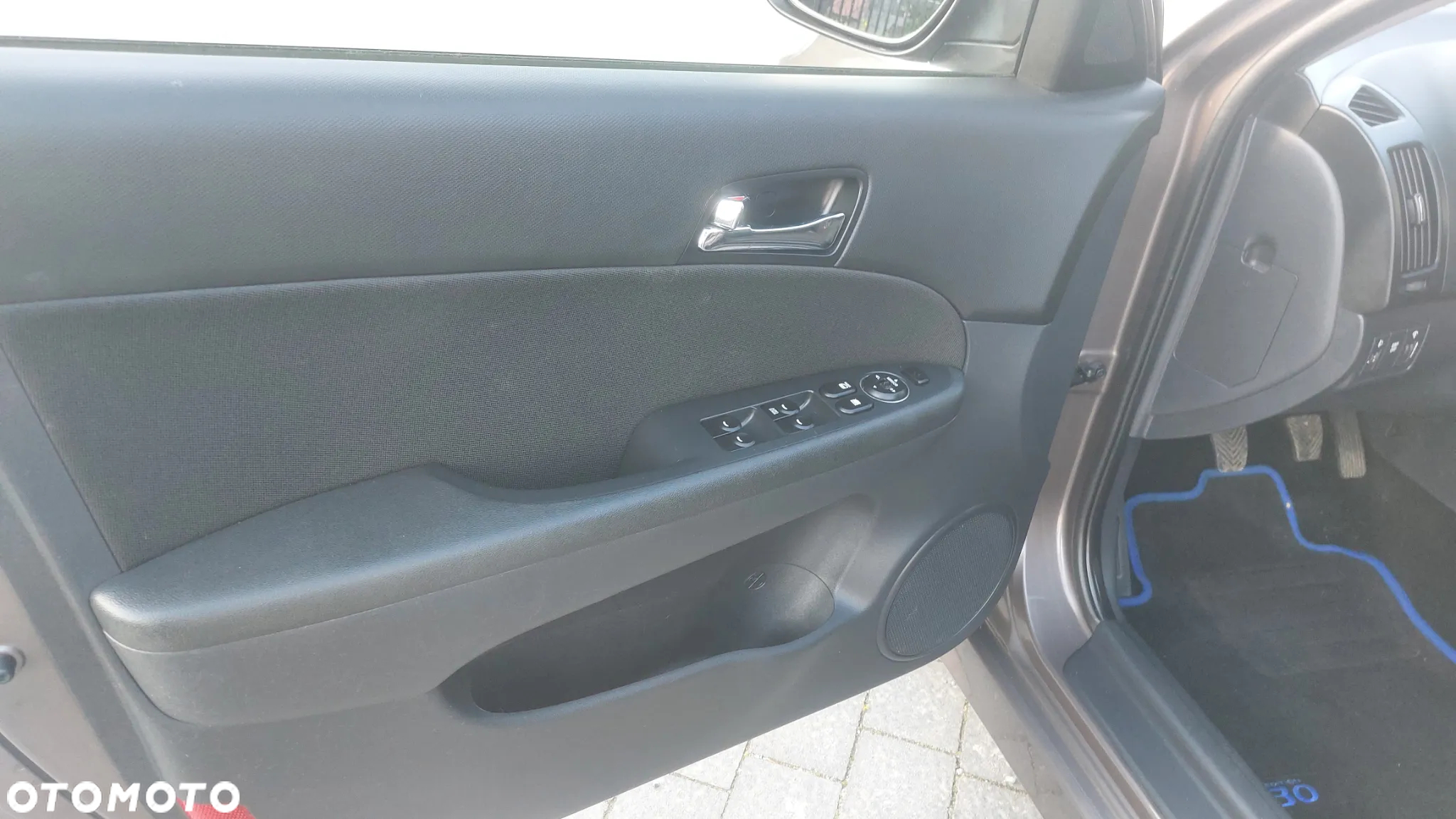 Hyundai i30 1.6 blue Style - 14