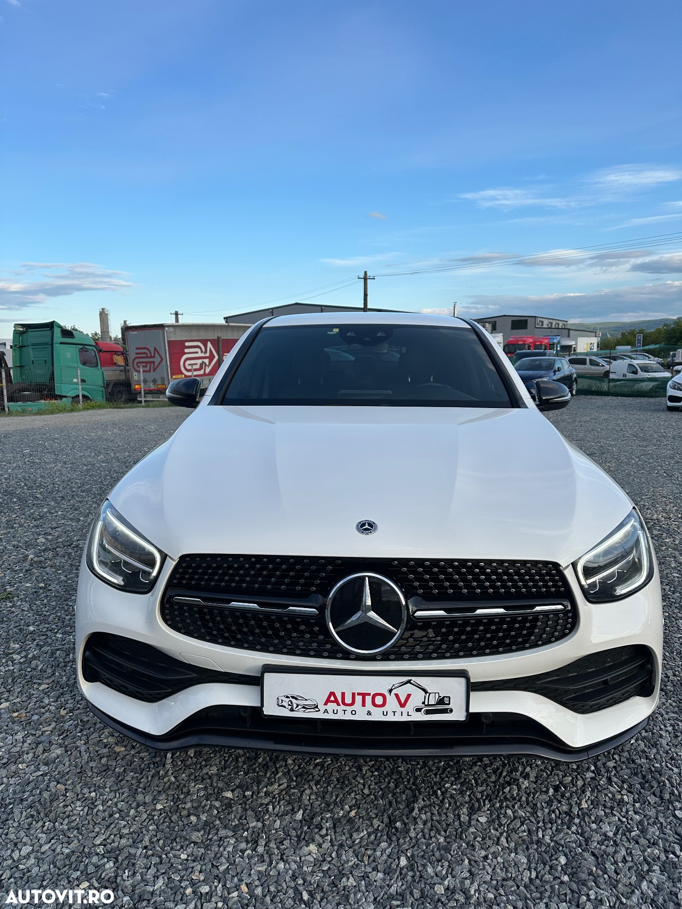 Mercedes-Benz GLC Coupe 200 d 4Matic 9G-TRONIC AMG Line Plus - 3