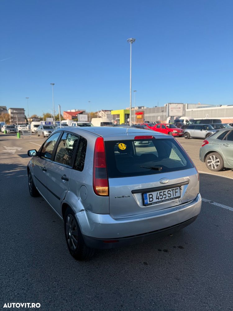 Ford Fiesta 1.3i Comfort - 4