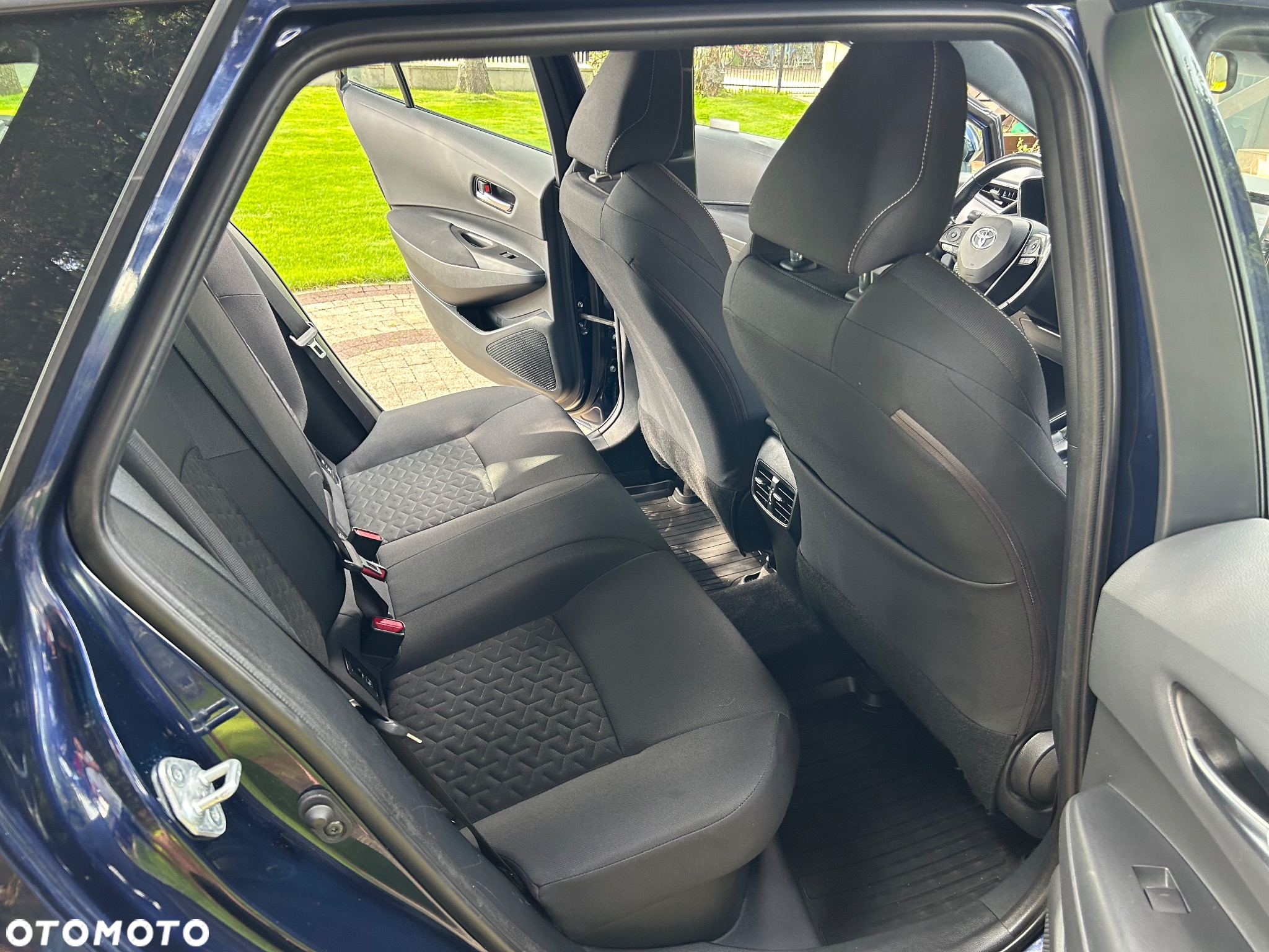 Toyota Corolla 2.0 Hybrid Comfort - 19