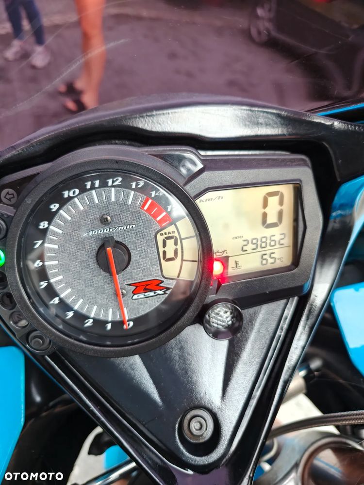 Suzuki GSX-R - 11