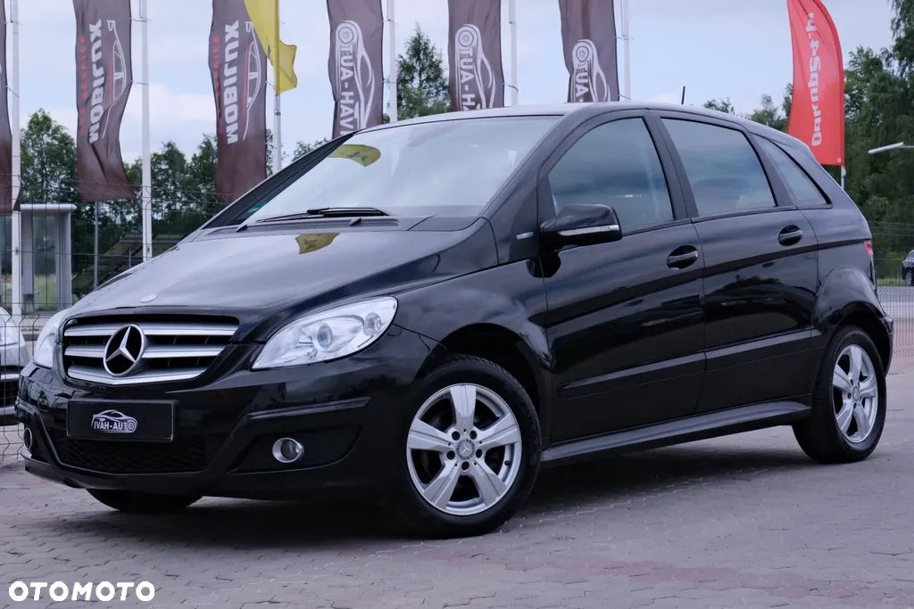 Mercedes-Benz Klasa B 180 BlueEffICIENCY - 17