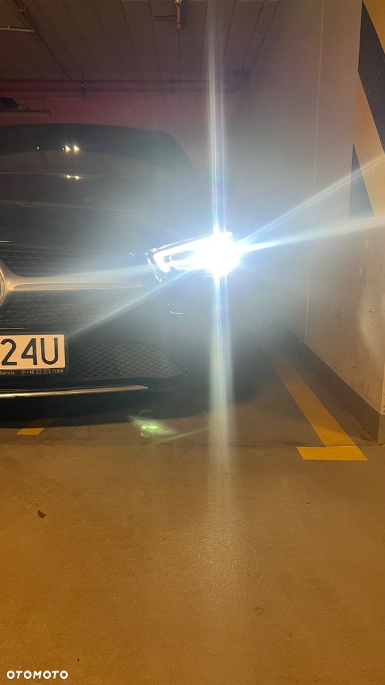 Mercedes-Benz CLA 180 7G-DCT - 24