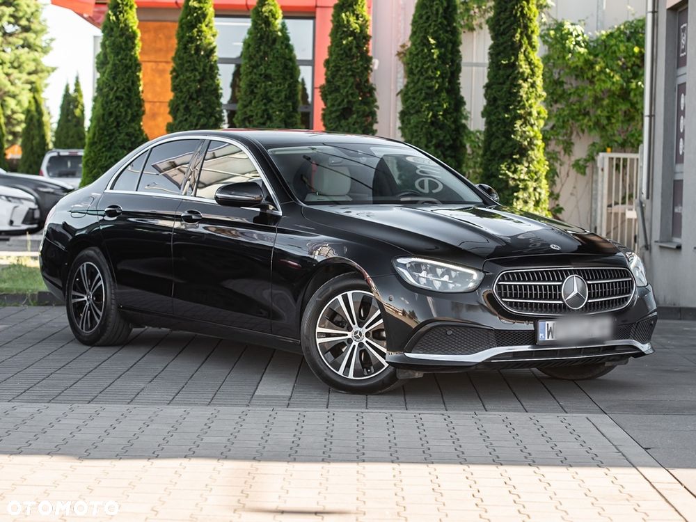 Mercedes-Benz Klasa E 220 d Business Edition 9G-TRONIC - 4