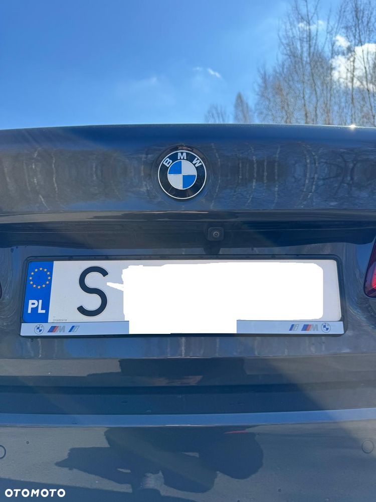 BMW Seria 5 520d xDrive - 28