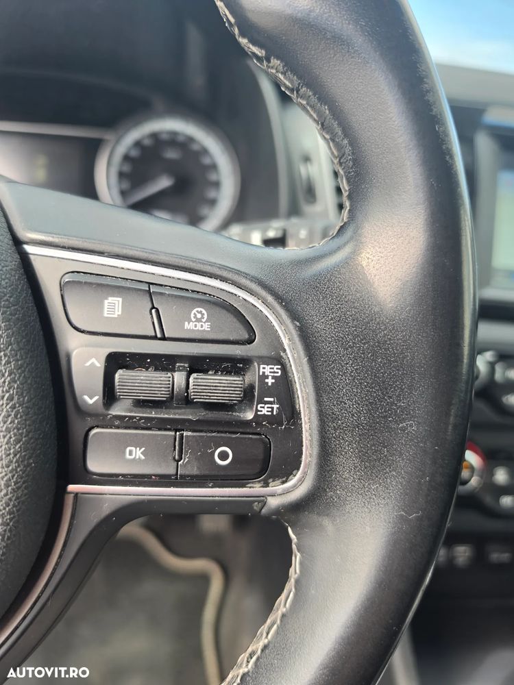 Kia Niro 1.6 GDI 2WD Aut. Vision - 23