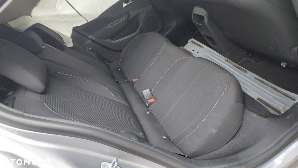 Peugeot 308 PureTech 130 EAT8 Active Pack - 8