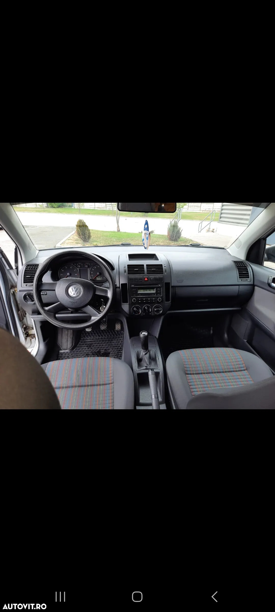 Volkswagen Polo 1.2 Attractive - 10