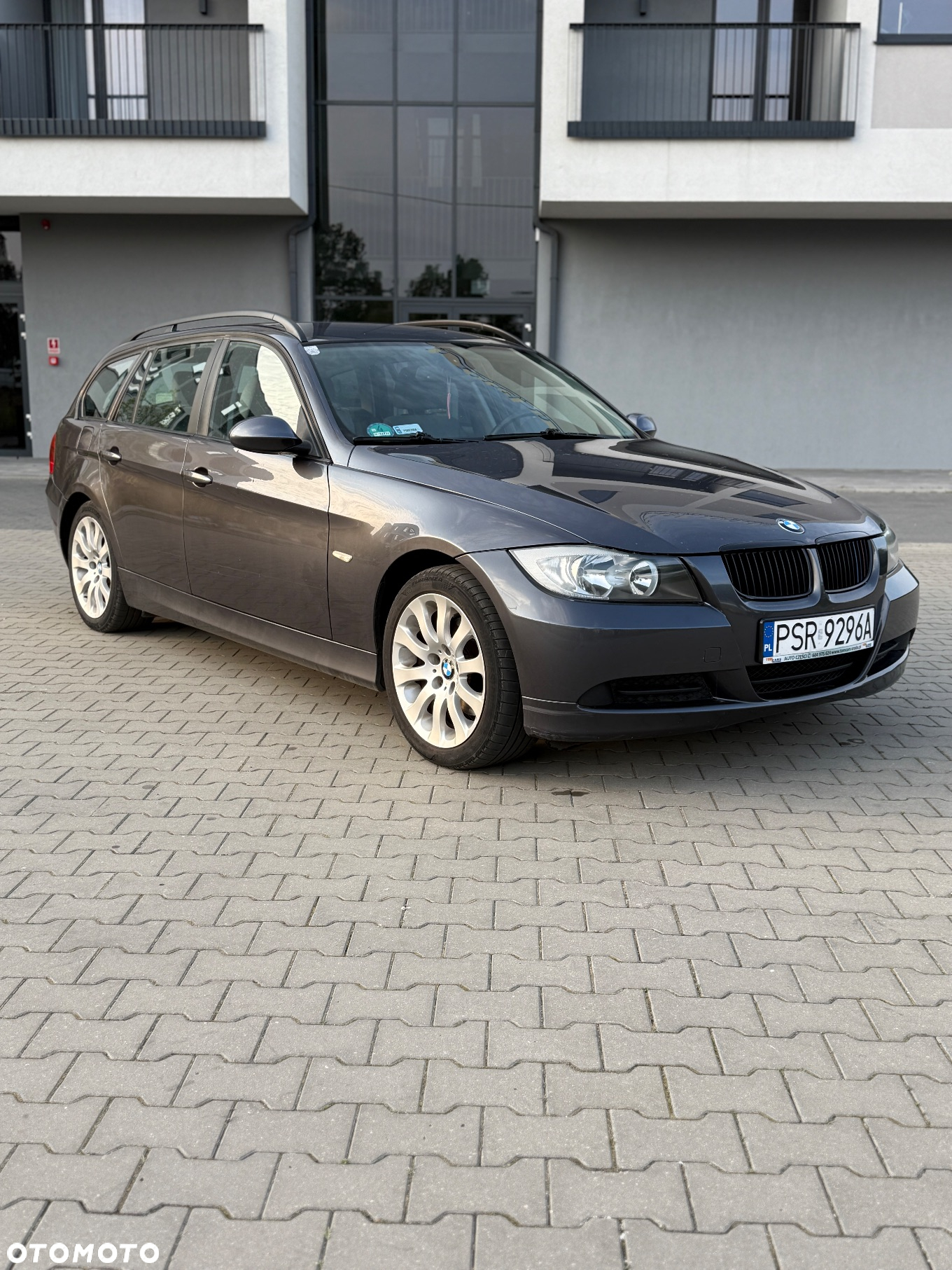 BMW Seria 3 320d DPF Touring - 2