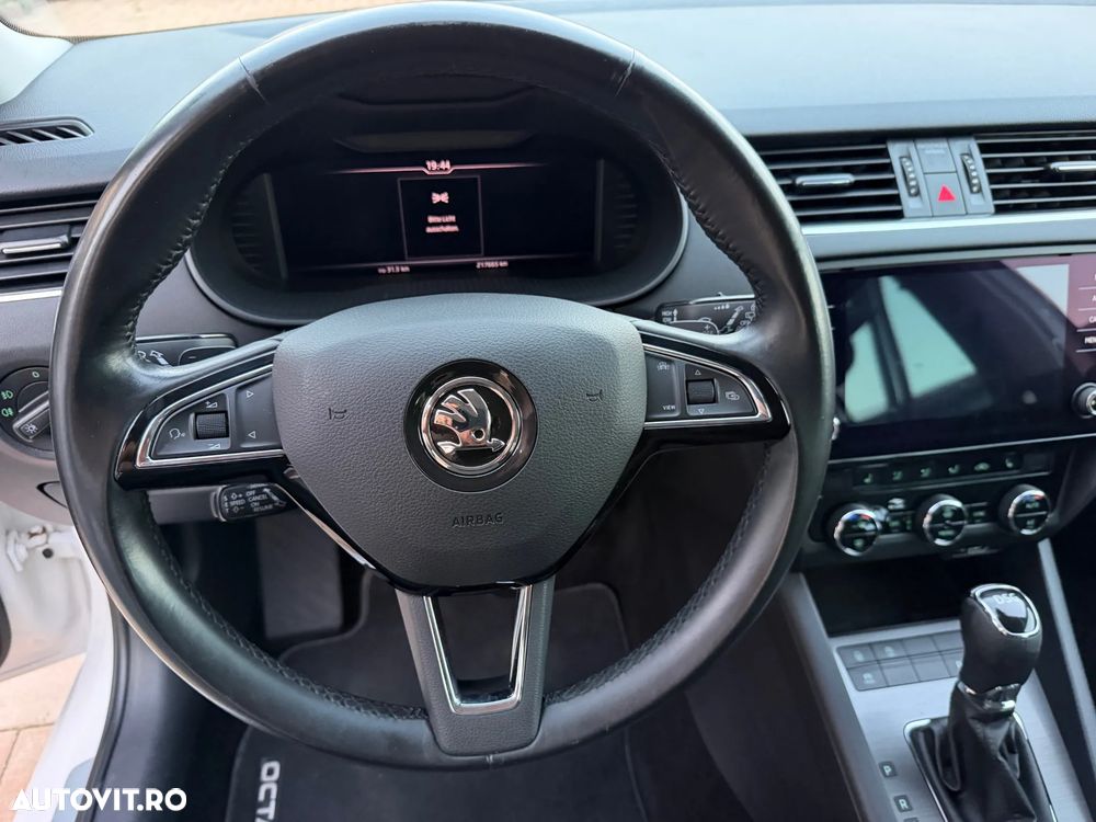 Skoda Octavia 2.0 TDI DSG Soleil - 33