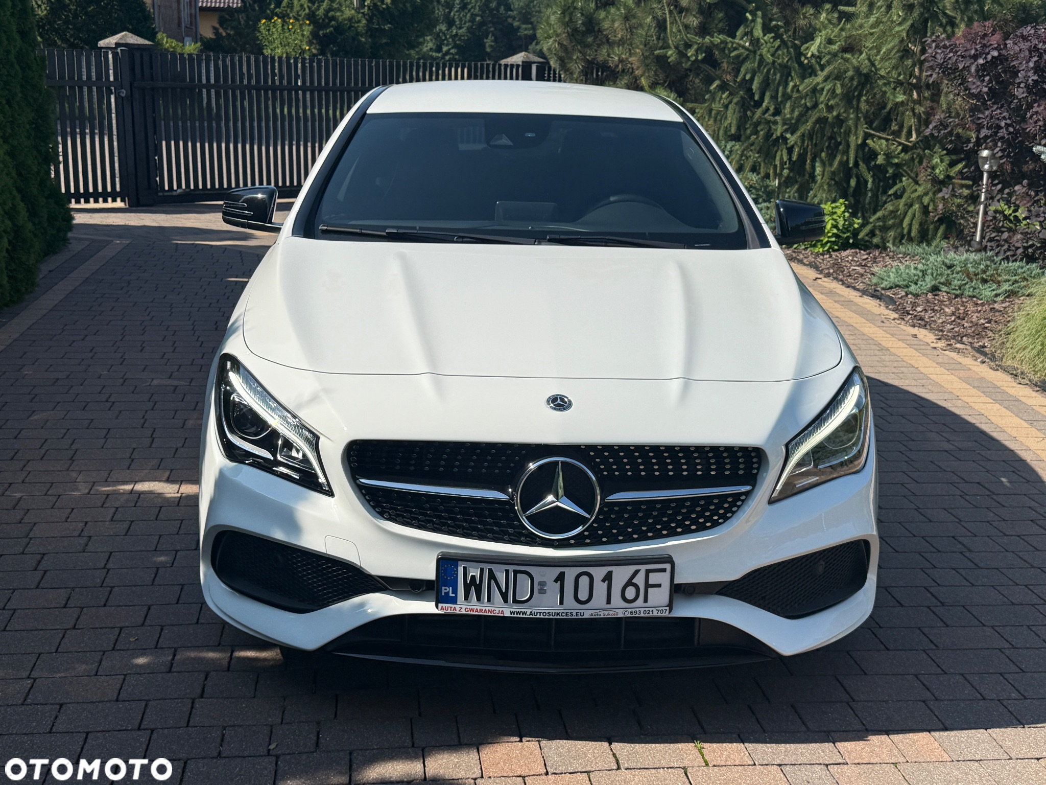 Mercedes-Benz CLA 200 AMG Line - 3