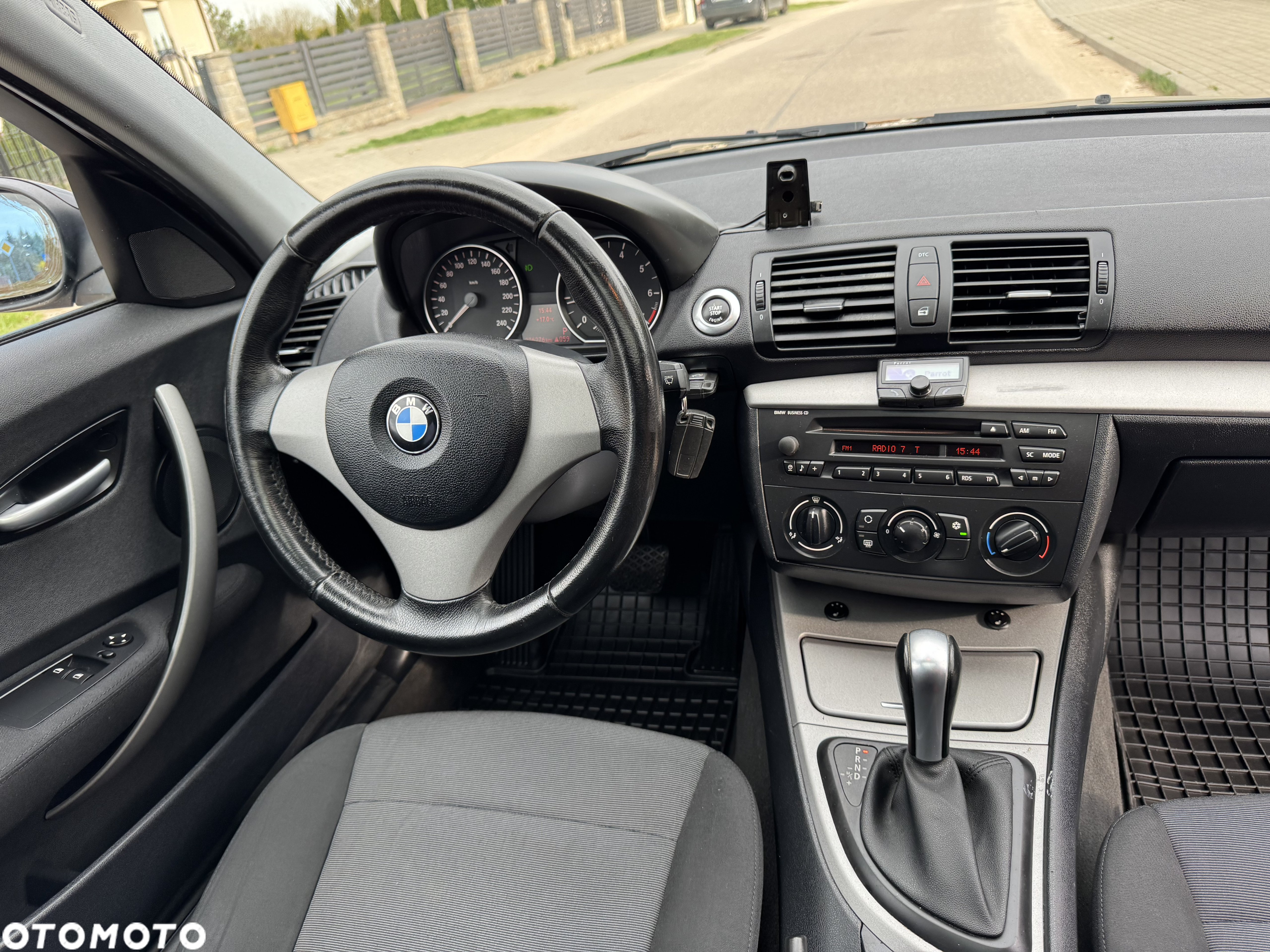 BMW Seria 1 118i - 30