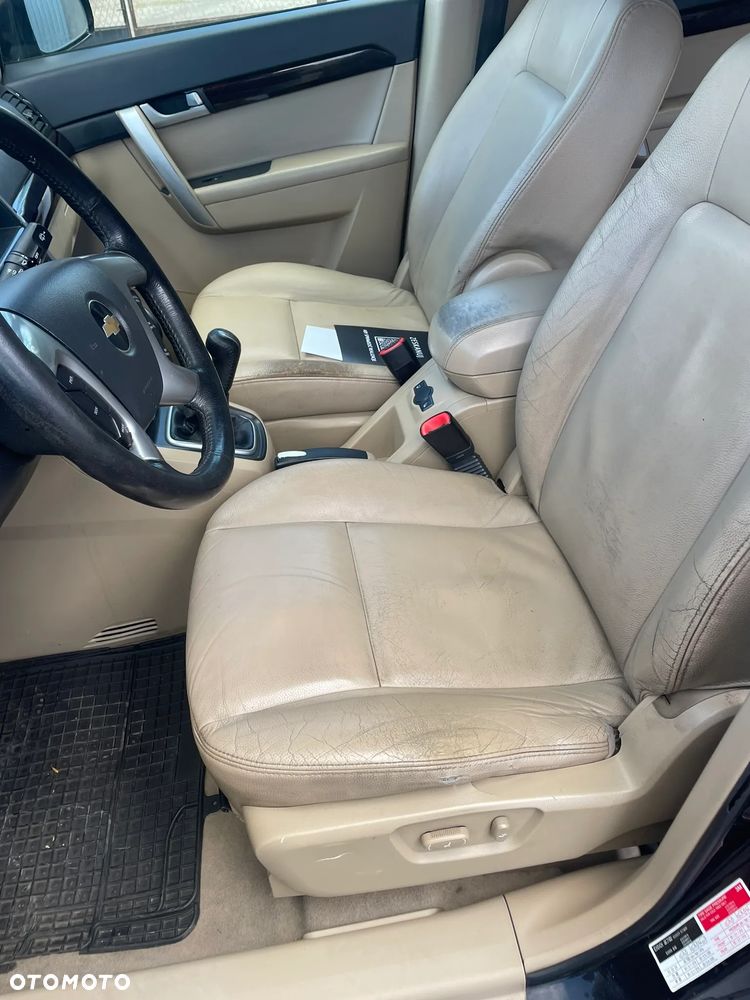 Chevrolet Captiva 2.0 d Base - 11