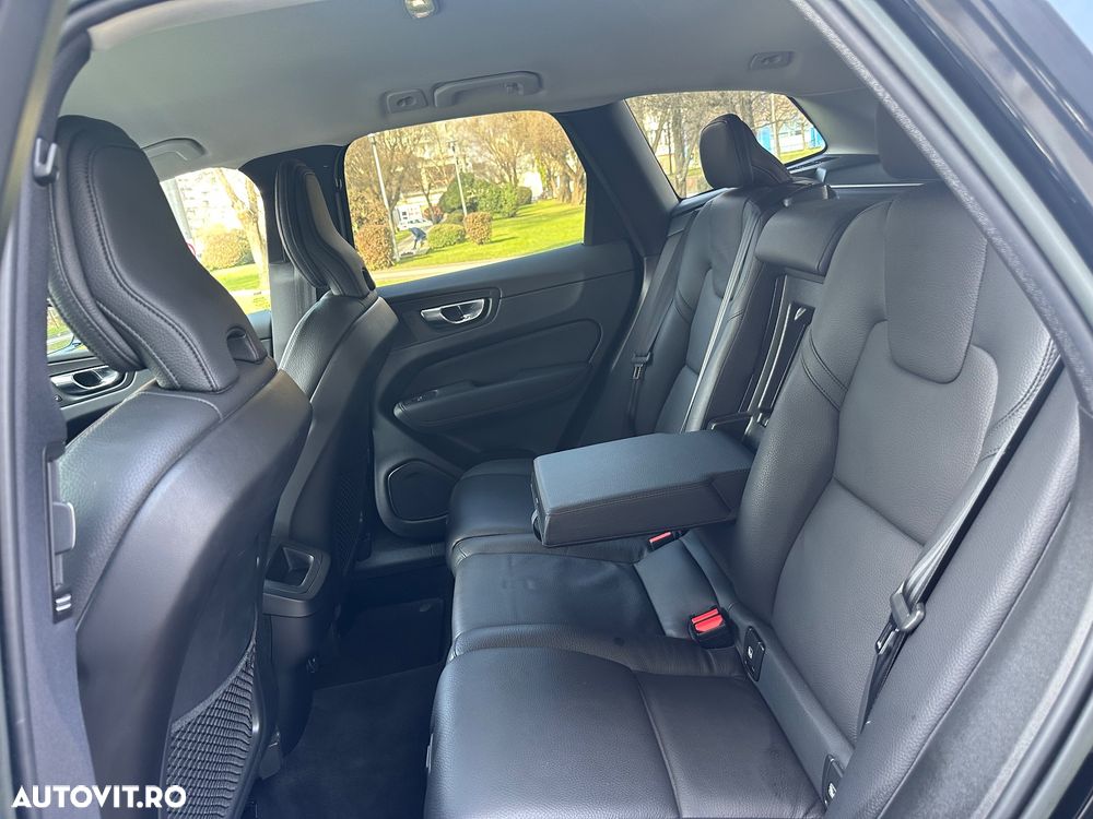 Volvo XC 60 B4 MHEV AT8 FWD Inscription - 26