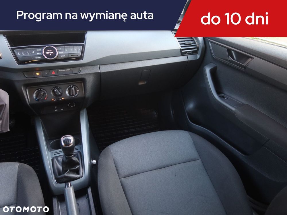 Skoda Fabia - 10