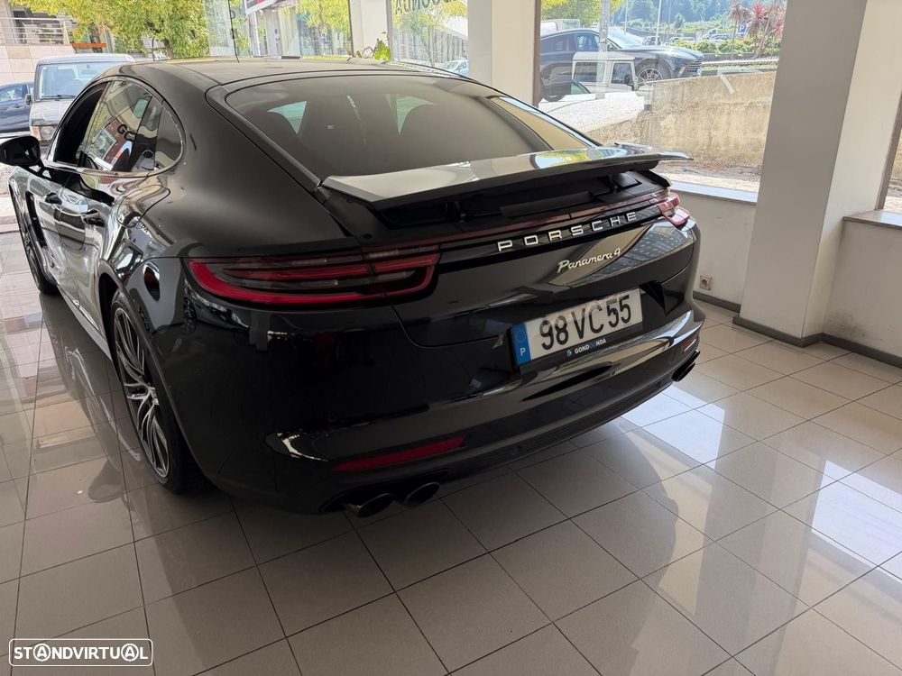 Porsche Panamera 4 E-Hybrid - 22