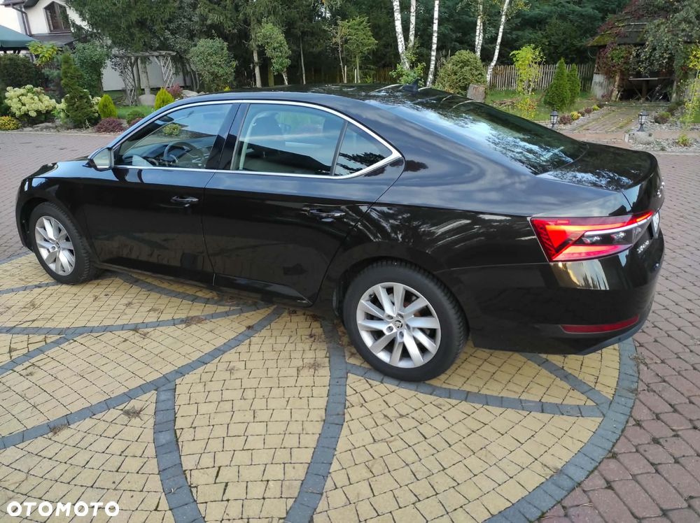 Skoda Superb 2.0 TDI Ambition DSG - 15