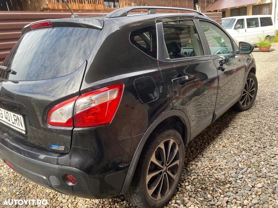 Nissan Qashqai - 4