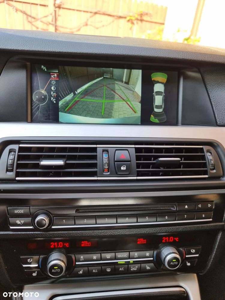 BMW Seria 5 535i xDrive - 22