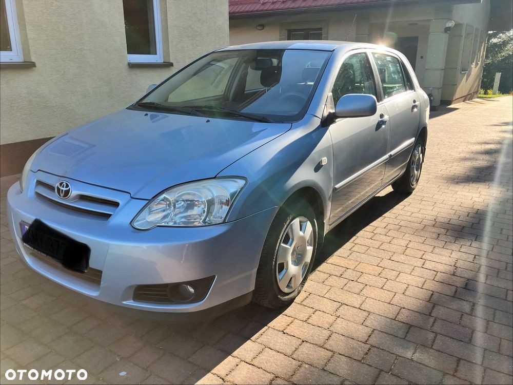 Toyota Corolla 2.0 D-4D Sol - 2