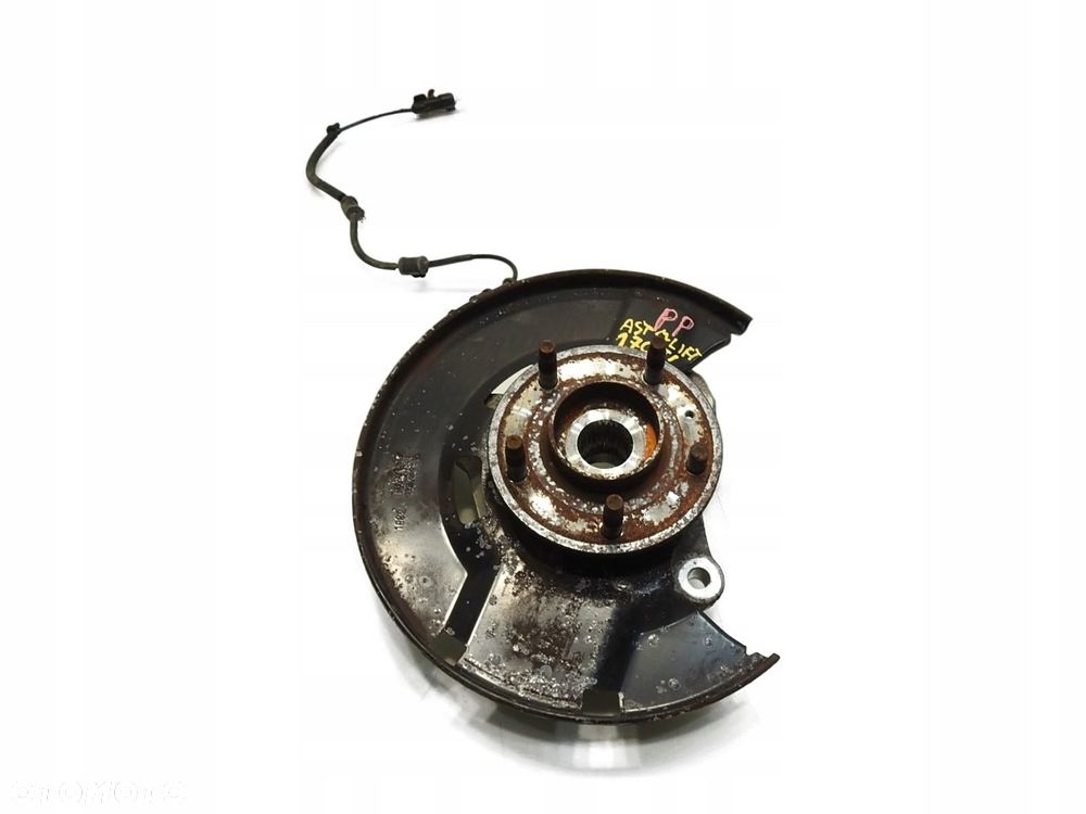 PIASTA ZWROTNICA PRAWY PRZÓD OPEL ASTRA J LIFT 1.7 CDTI - 1