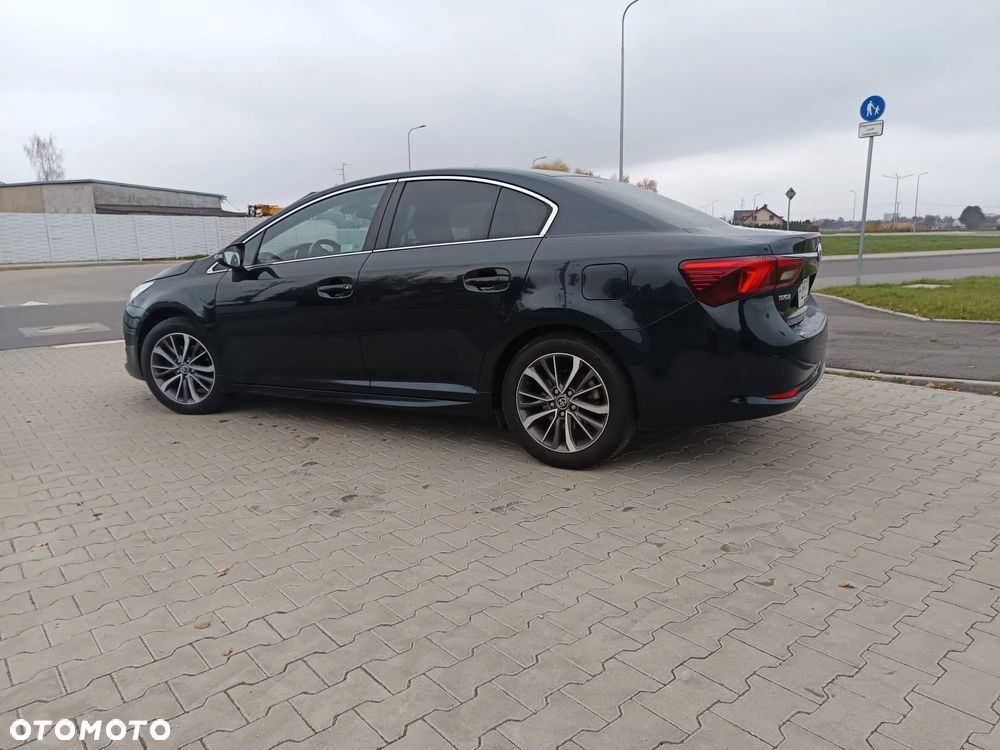 Toyota Avensis 1.8 Premium - 3