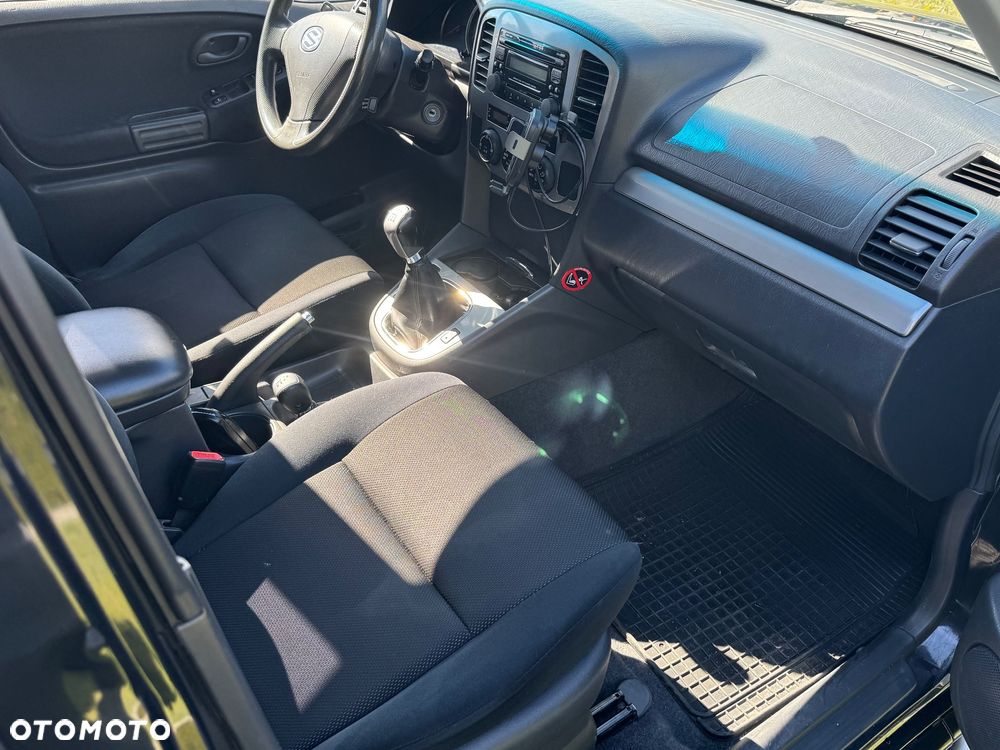 Suzuki Grand Vitara - 17
