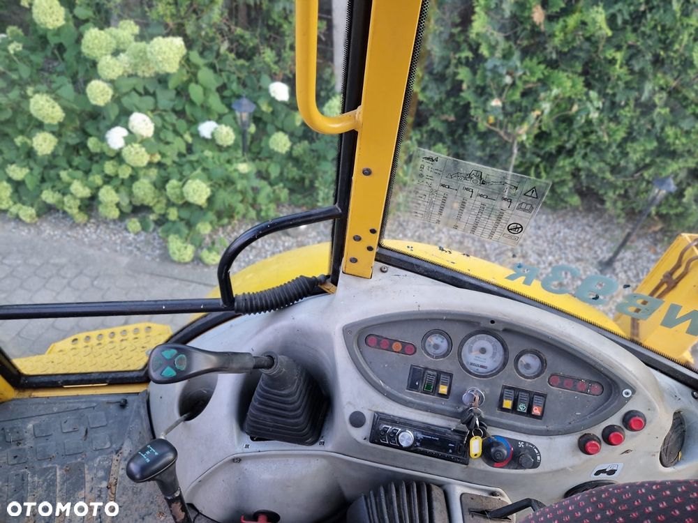 Komatsu WB 93R - 8