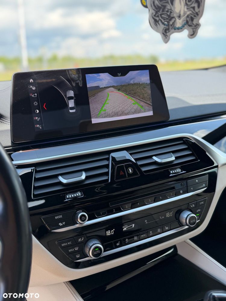BMW Seria 5 530i GPF xDrive M Sport sport - 8