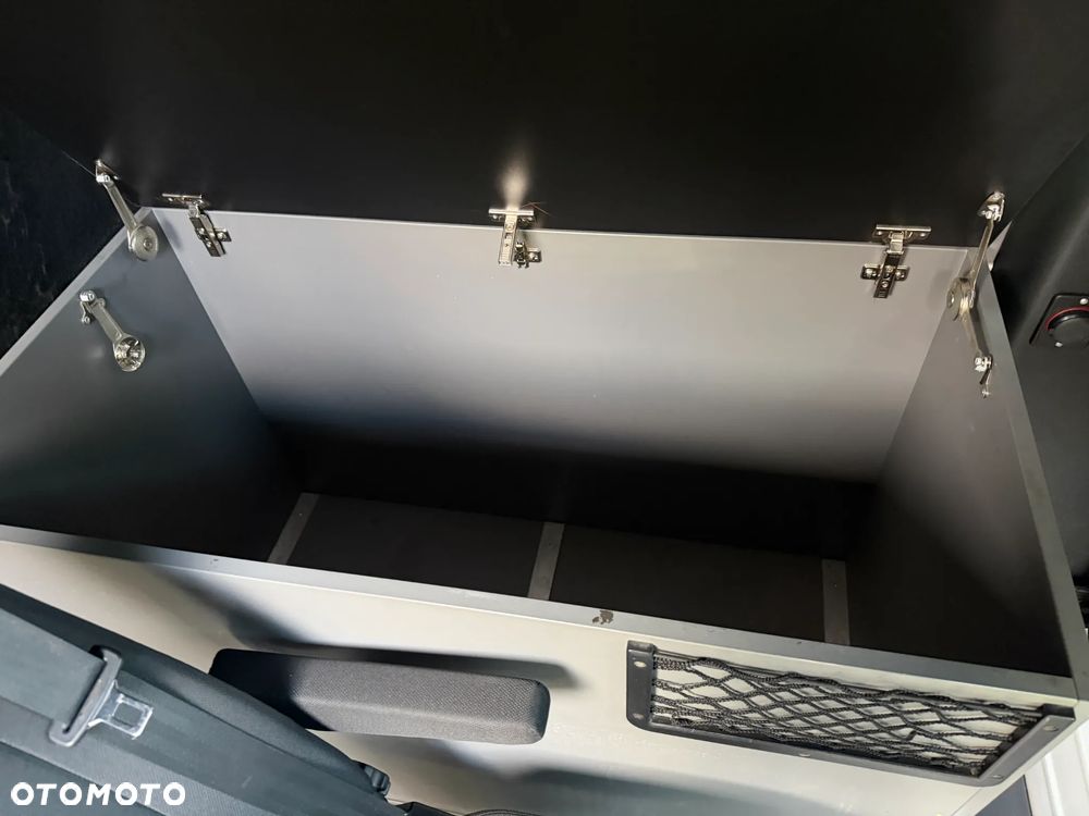 Mercedes-Benz SPRINTER - 27