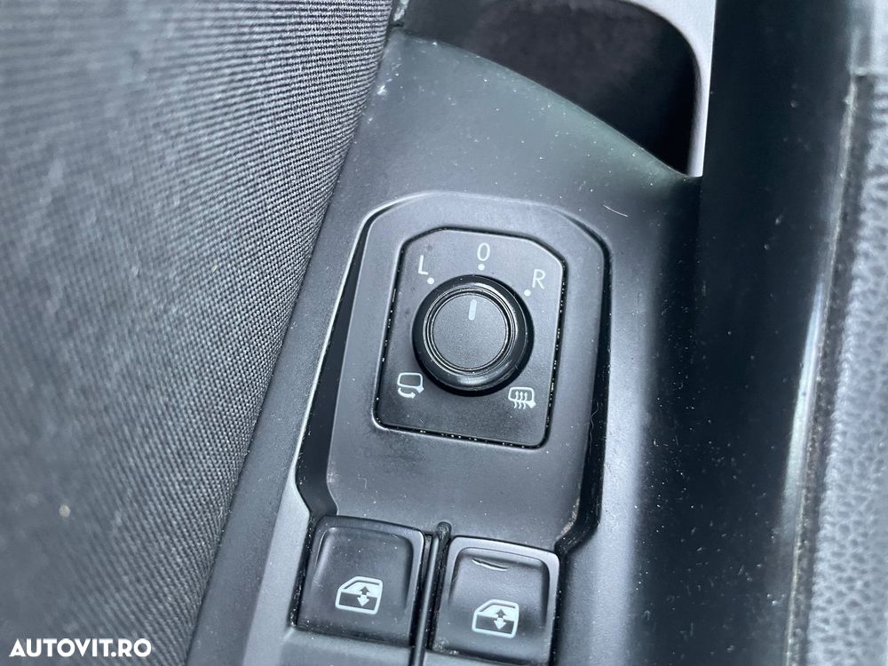 Volkswagen Passat - 23