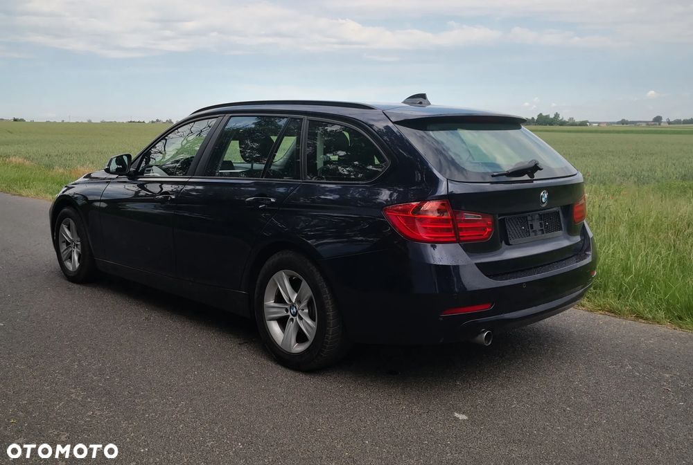 BMW Seria 3 318d DPF - 4