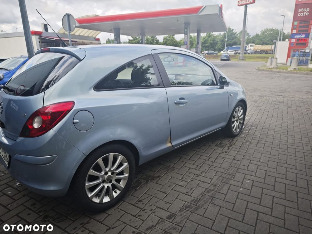Opel Corsa 2009 photo 3