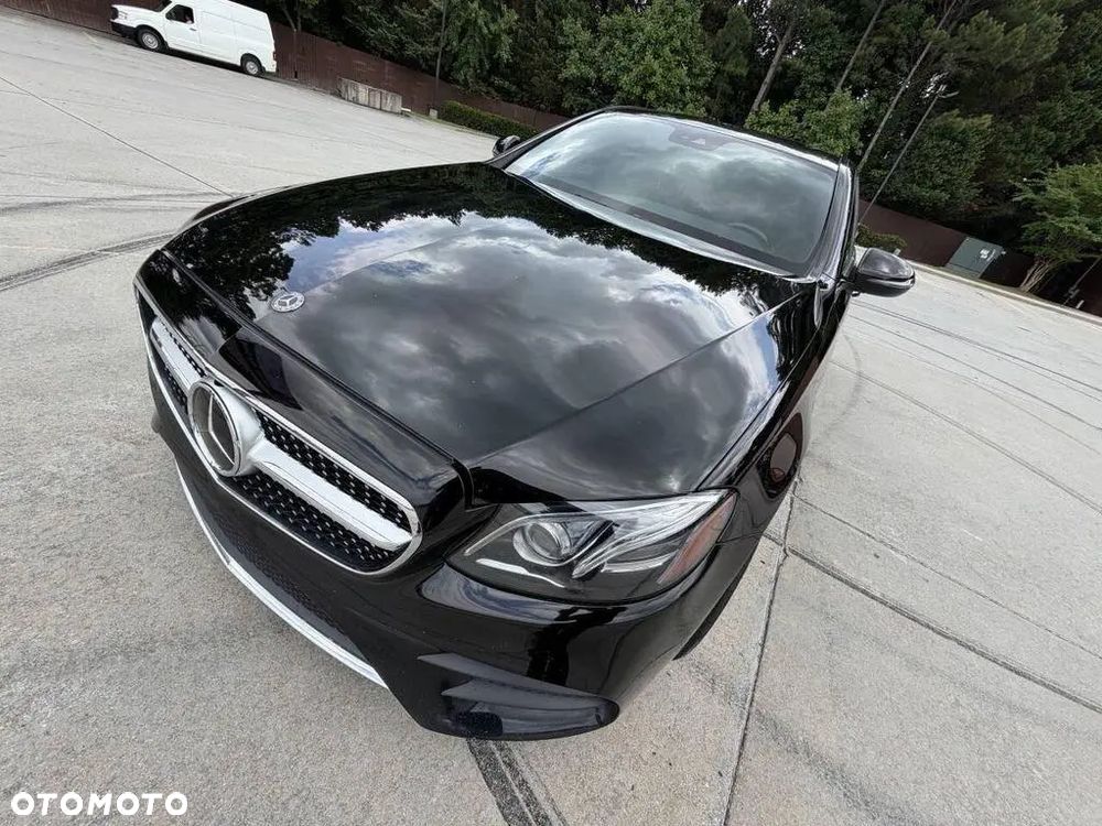 Mercedes-Benz Klasa E 300 9G-TRONIC - 10
