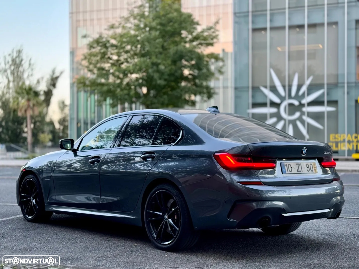 BMW 330 e Pack 50 anos M Auto - 5