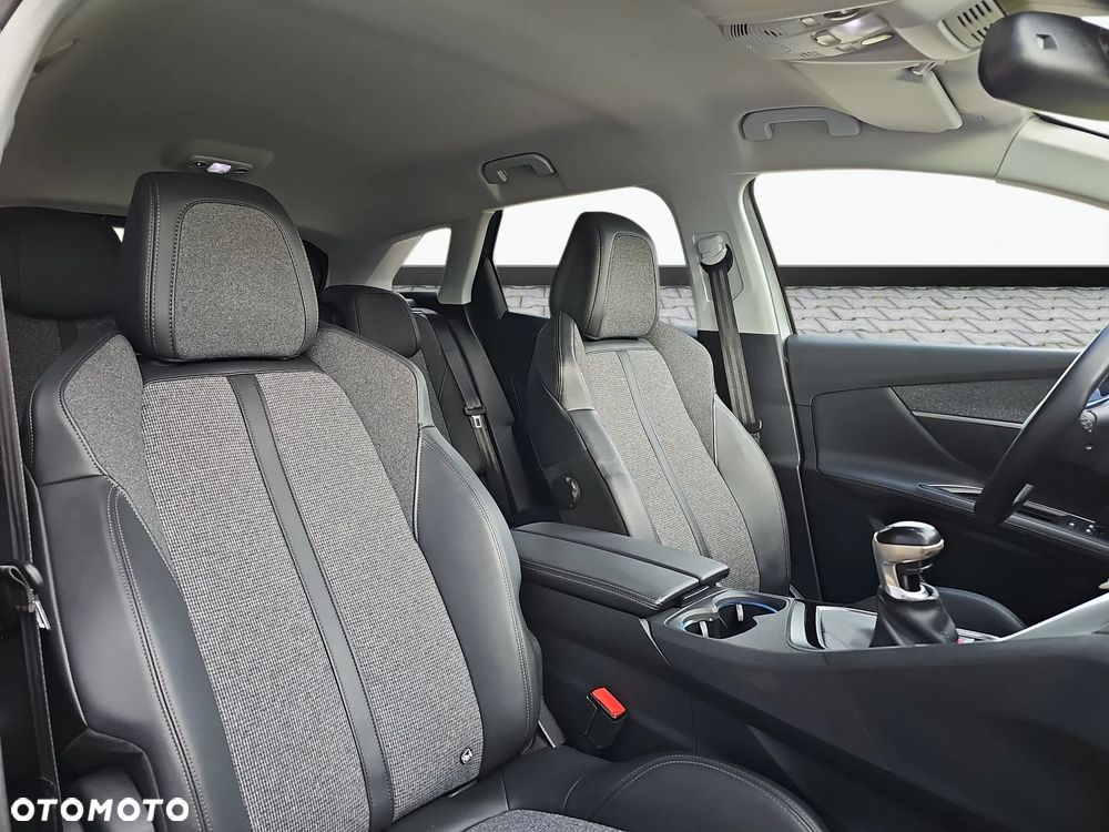 Peugeot 3008 1.2 PureTech Allure S&S - 7