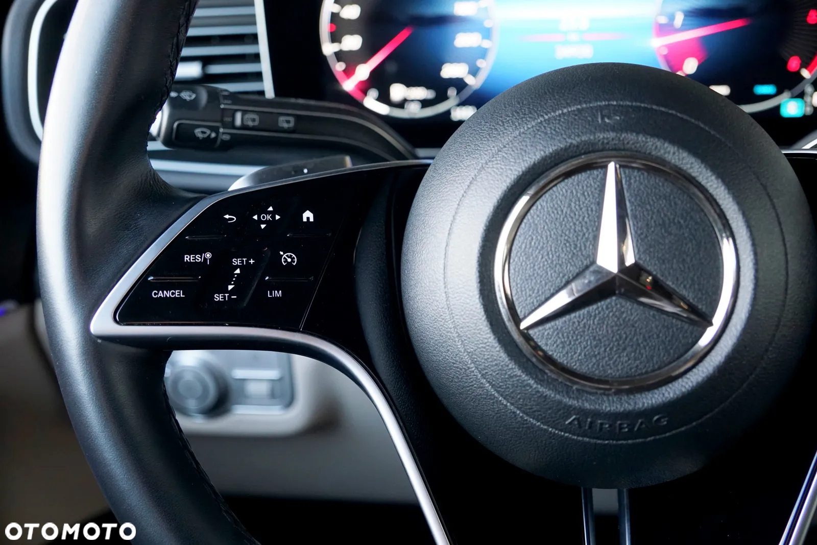 Mercedes-Benz GLE 300 d 4Matic 9G-TRONIC Advanced - 31