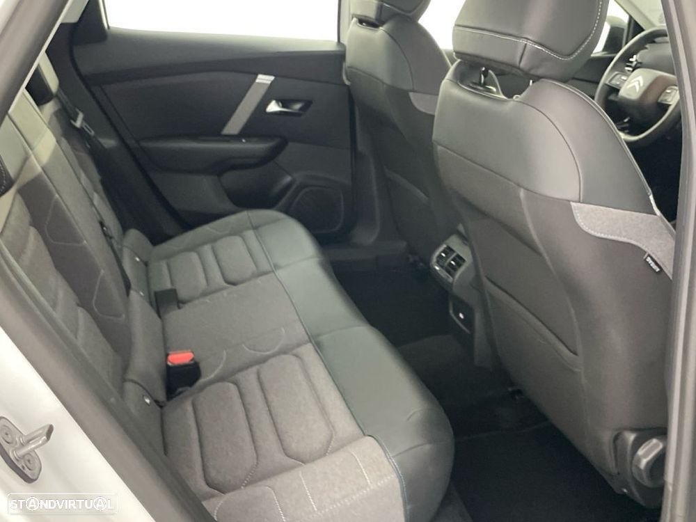 Citroën C4 1.2 PureTech Plus - 23