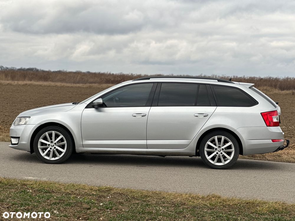 Skoda Octavia 1.6 TDI Elegance DSG - 4