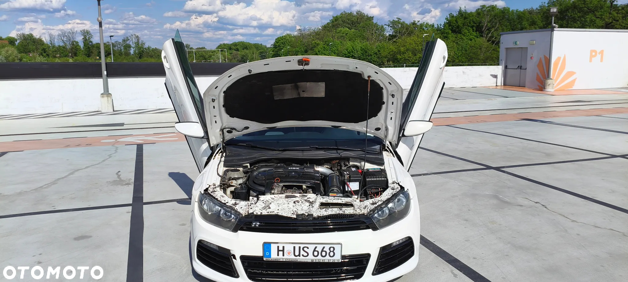 Volkswagen Scirocco 1.4 TSI Perfectline R-Style - 36