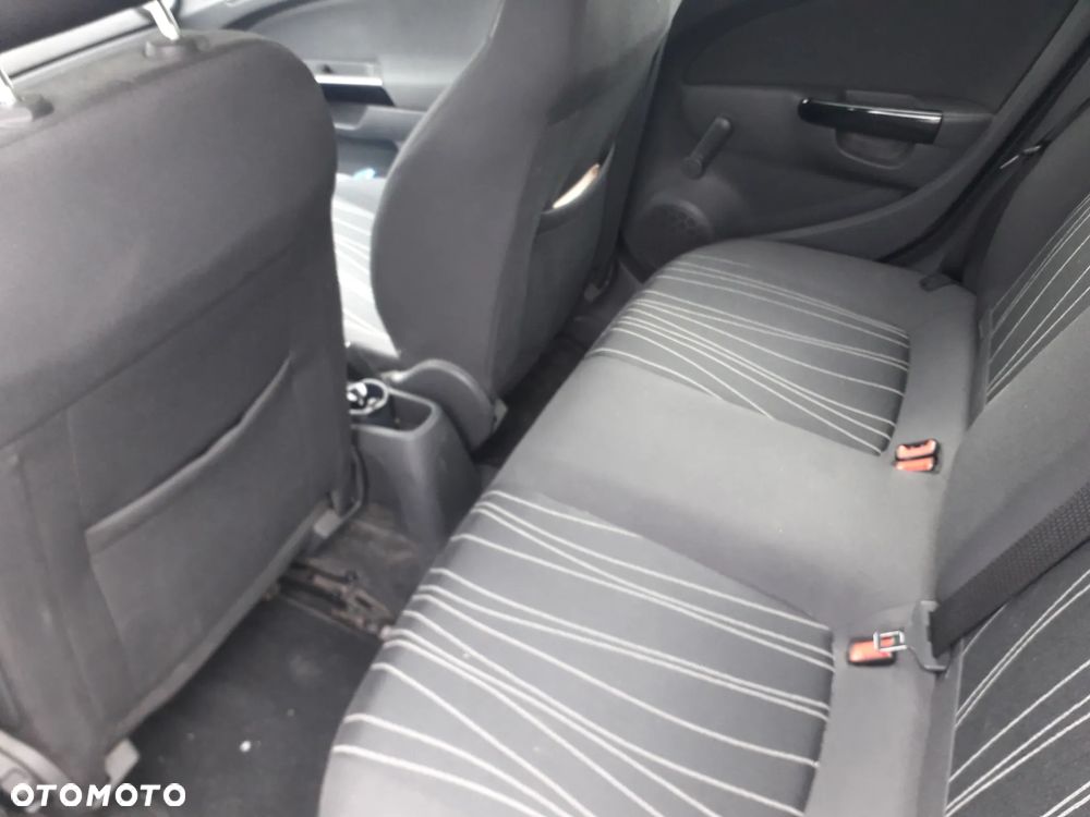 Opel Corsa 1.2 16V Enjoy - 9