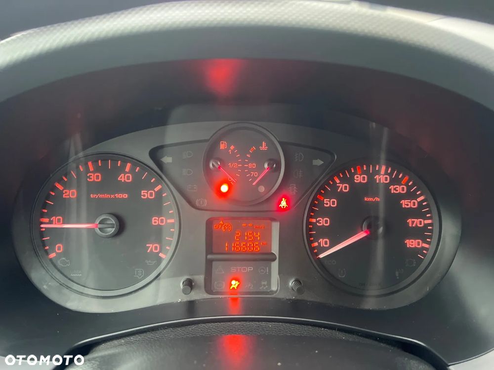 Peugeot Partner - 21