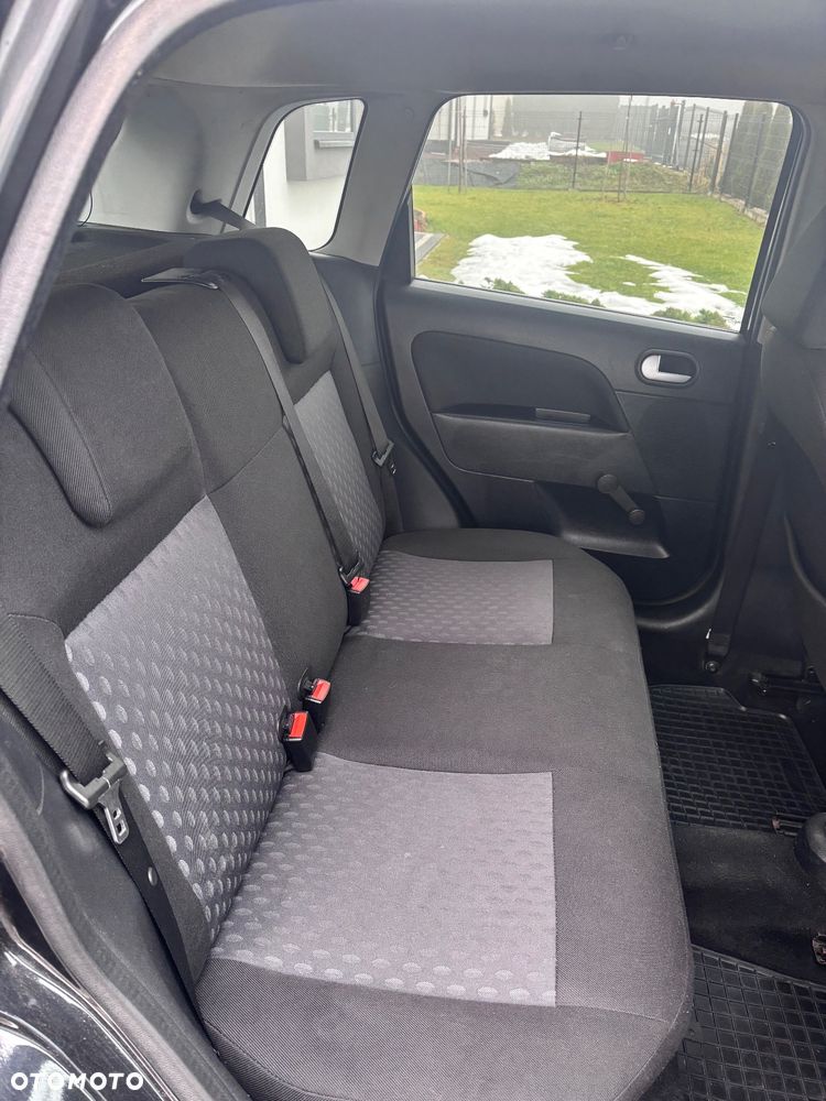 Ford Fiesta 1.4 Trend - 8