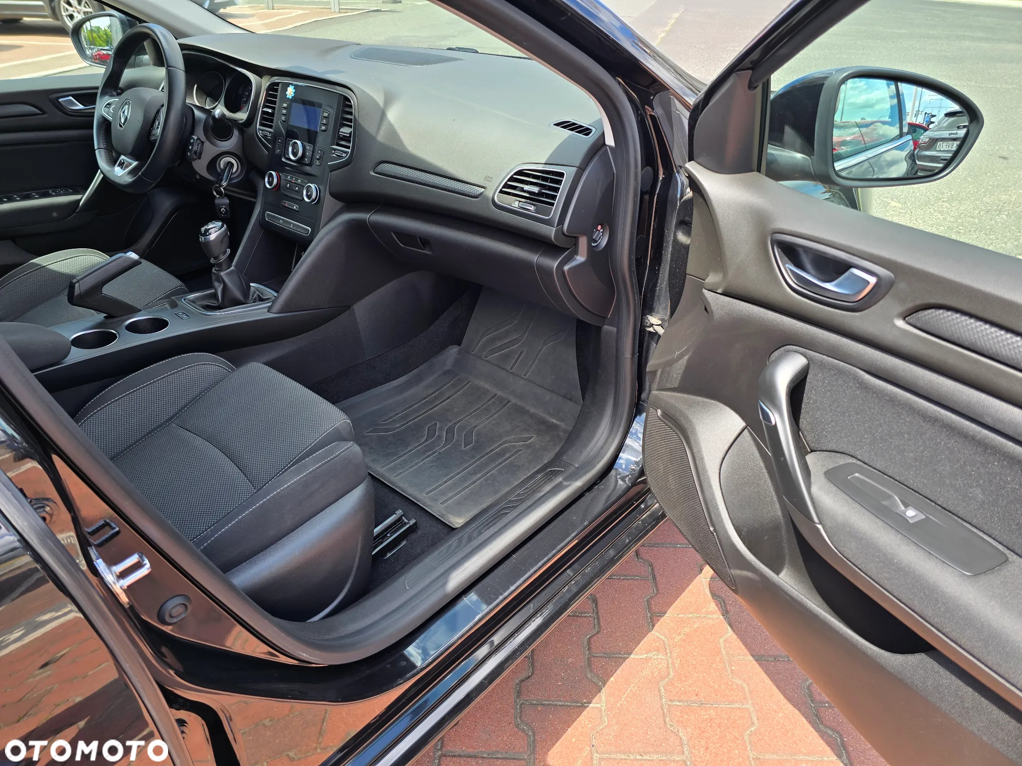 Renault Megane 1.3 TCe FAP Business - 9